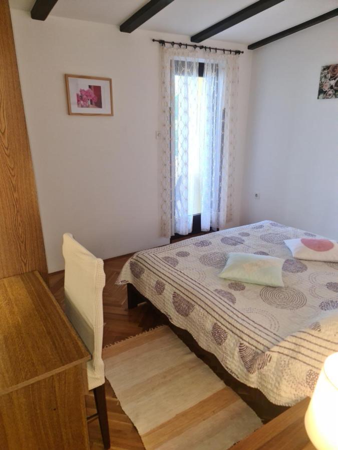 Apartments Pinezic Martinšćica Eksteriør billede