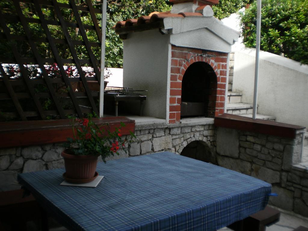 Apartments Pinezic Martinšćica Eksteriør billede