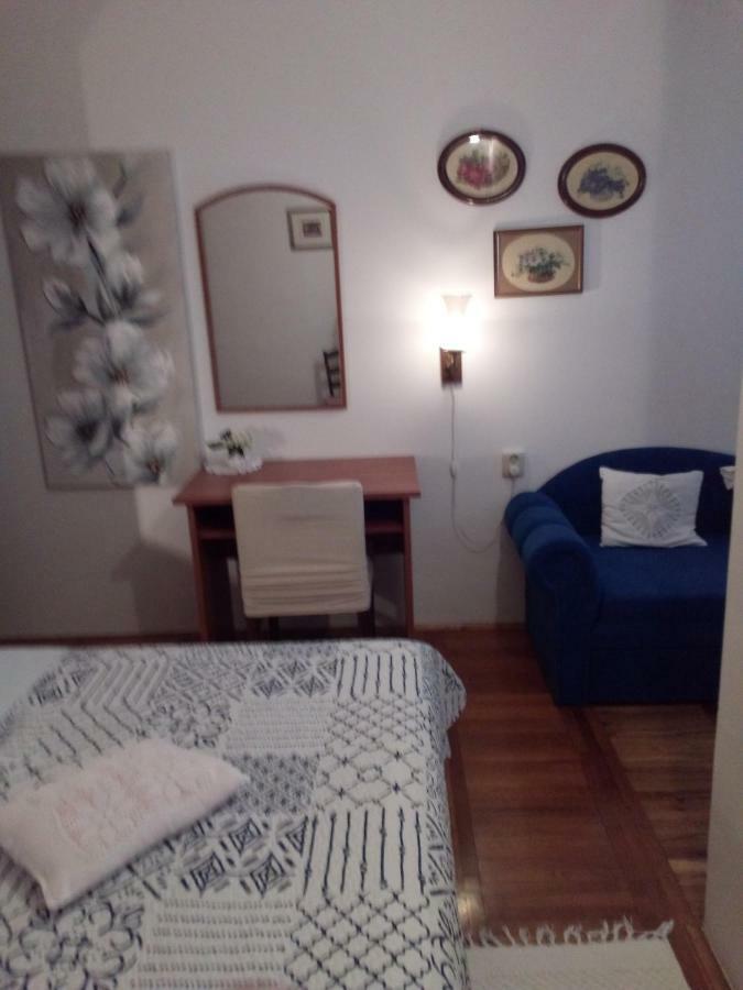 Apartments Pinezic Martinšćica Eksteriør billede
